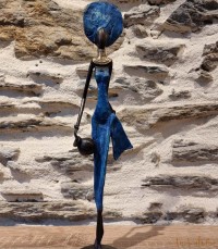Statuette africaine bleue 38 cm "l'élégante"