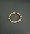 Bracelet africain multicolore en perles de verre recyclées