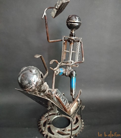 Sculpture métal recyclé dentiste